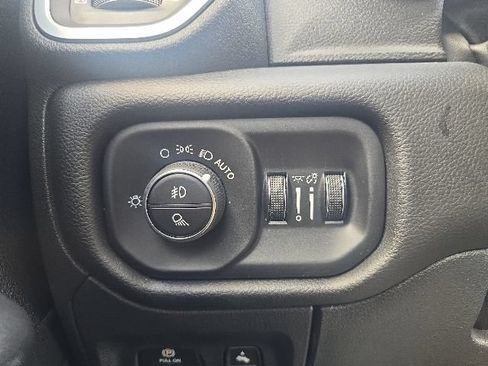 Used 2025 RAM 1500 Big Horn AWD/4WD image 12
