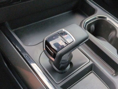 Used 2025 Chevrolet Silverado 1500 ZR2 AWD/4WD image 15