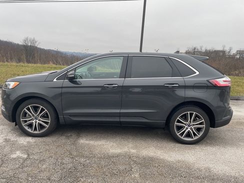 Used 2021 Ford Edge Titanium w/ Equipment Group 301A image 8