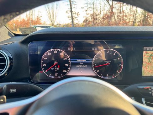 Used 2020 Mercedes-Benz E 350 4MATIC Sedan image 22