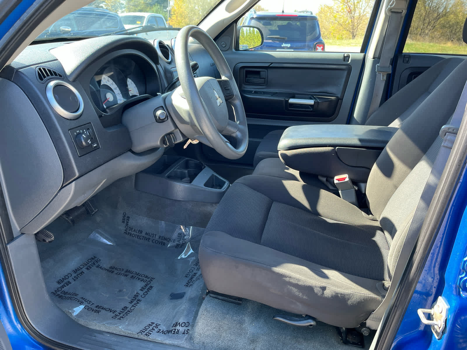 Used 2007 Mitsubishi Raider LS AWD/4WD image 10