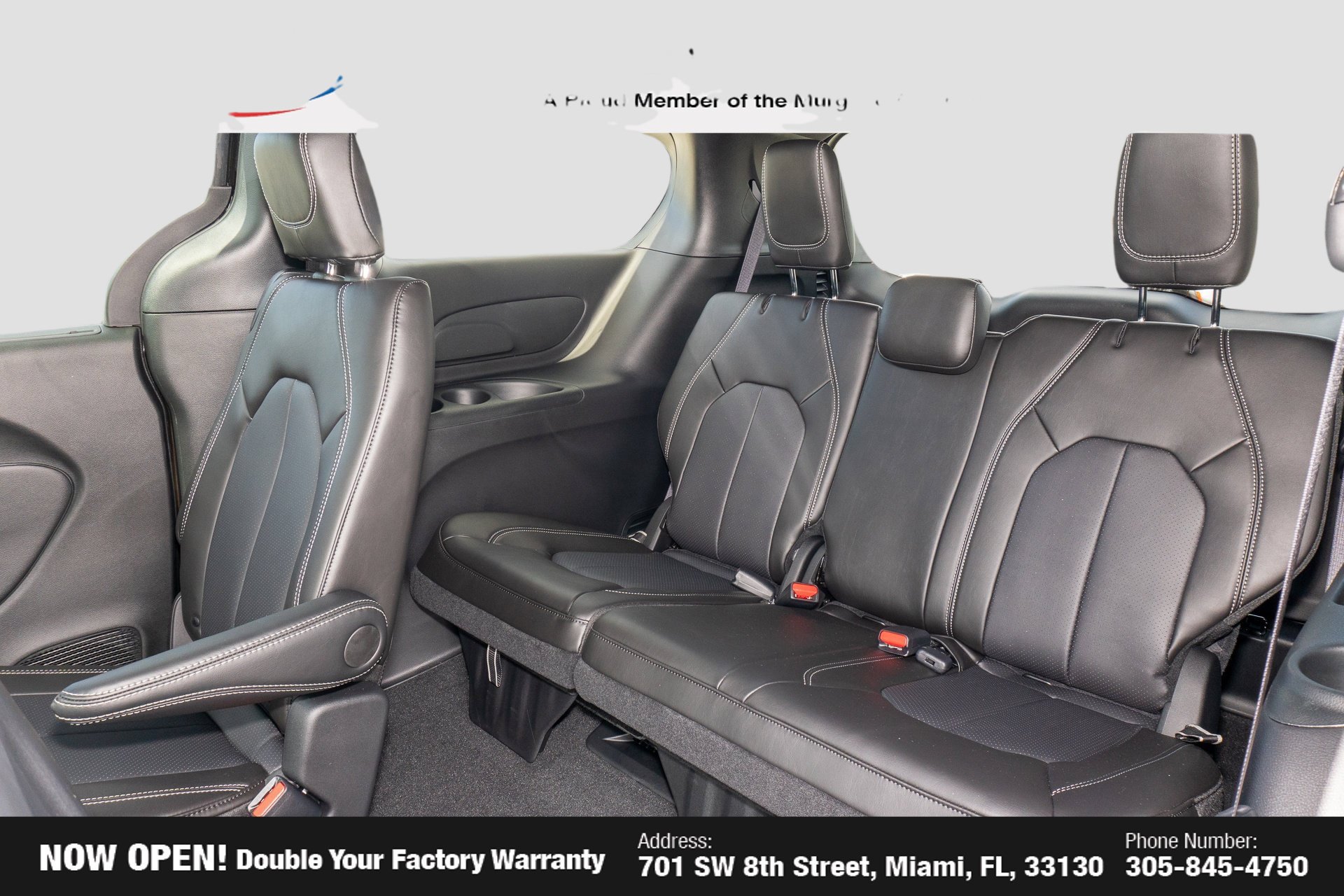 New 2027 Chrysler Pacifica Select FWD image 12
