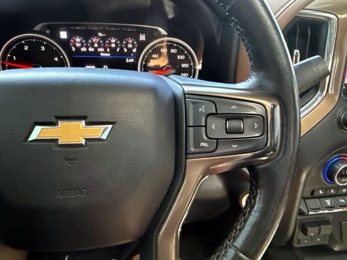 Used 2021 Chevrolet Silverado 3500 High Country AWD/4WD image 31