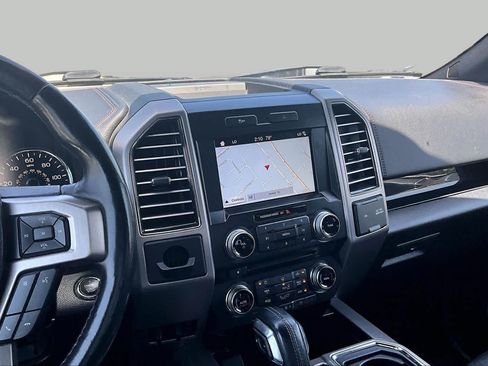 Used 2017 Ford F150 Platinum RWD image 7