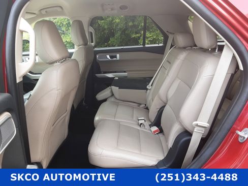 Used 2023 Ford Explorer Limited image 14