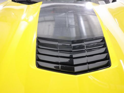 Used 2015 Chevrolet Corvette Stingray Coupe w/ 2LT Preferred Equipment Group image 42