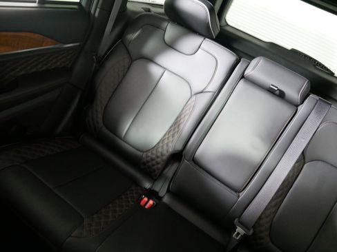 Used 2023 Jeep Grand Cherokee Summit image 12