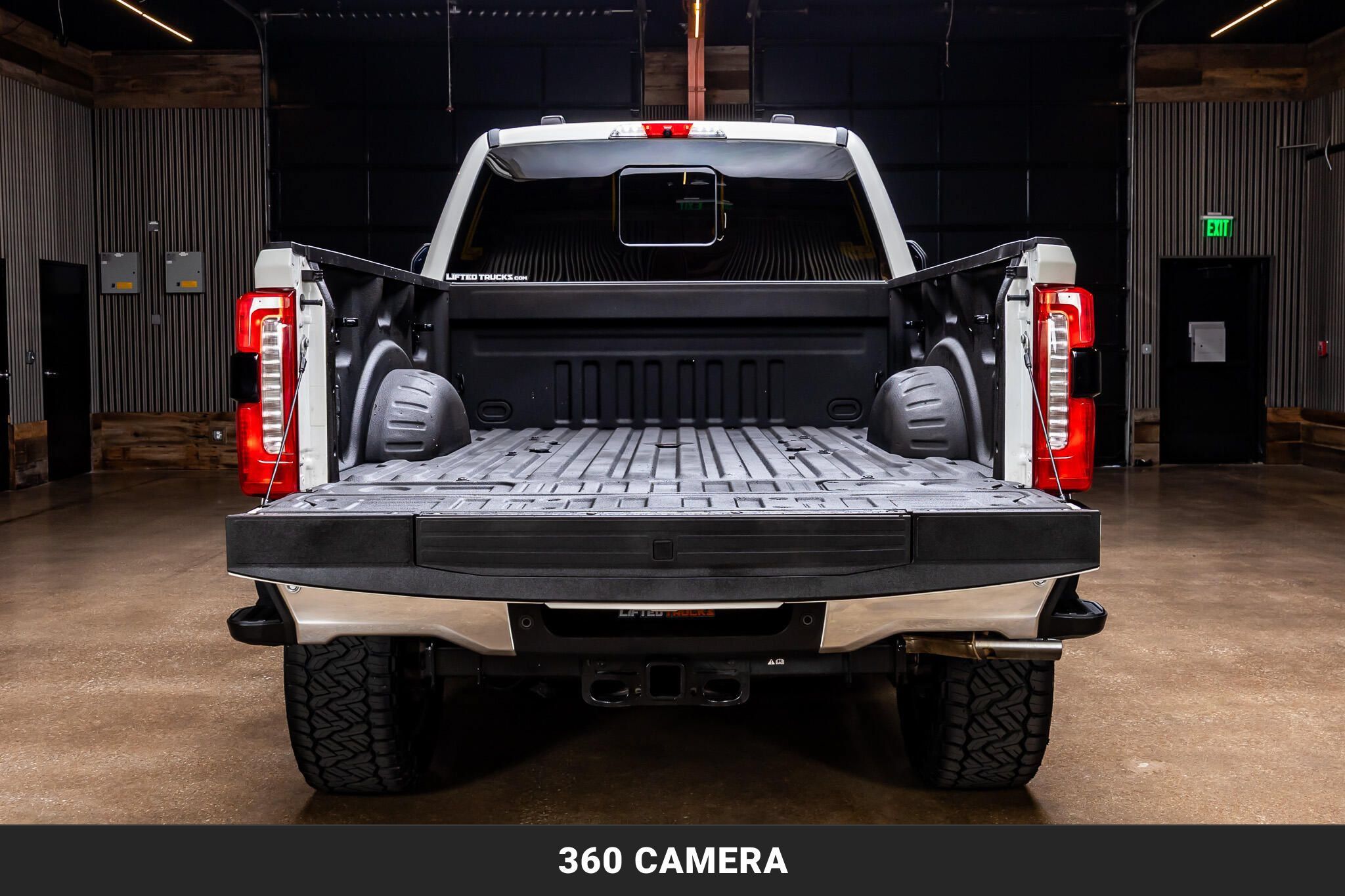 Used 2023 Ford F250 Lariat w/ Lariat Ultimate Package AWD/4WD image 8