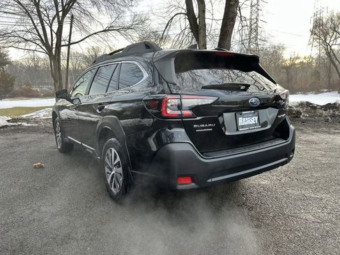 Certified 2025 Subaru Outback Premium image 6
