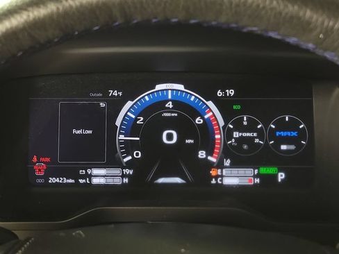 Used 2025 Toyota Sequoia Platinum AWD/4WD image 29