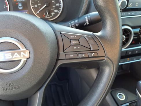 Used 2025 Nissan Sentra S FWD image 30