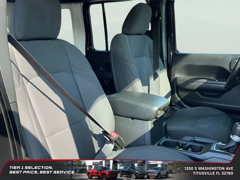 Used 2022 Jeep Wrangler Unlimited Sport AWD/4WD image 17