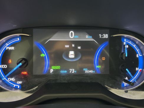 Used 2025 Toyota RAV4 XLE AWD/4WD image 17