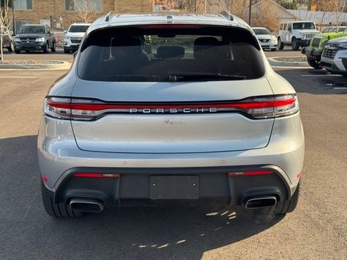 Used 2022 Porsche Macan image 4