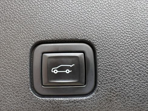 Used 2021 Cadillac XT6 Premium Luxury FWD image 35