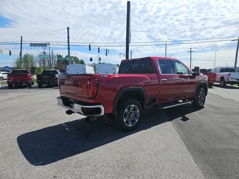 Used 2025 GMC Sierra 2500 SLT w/ SLT Premium Package image 6