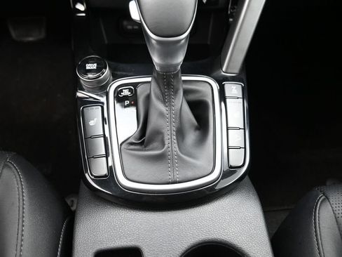 Used 2021 Kia Seltos SX w/ SX Sunroof Package AWD/4WD image 10