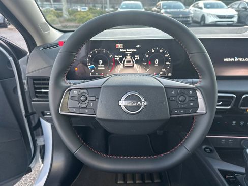 New 2026 Nissan Sentra SR w/ Floor Mat Package image 23