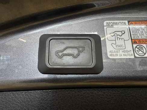 Used 2018 Toyota RAV4 Limited w/ All Weather Liner Package AWD/4WD image 23