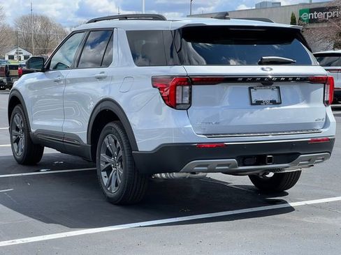 New 2026 Ford Explorer Active image 11
