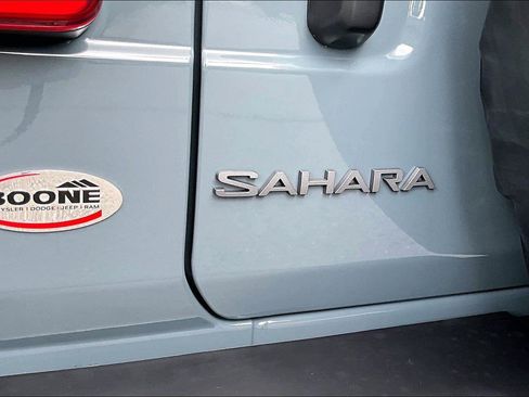 New 2026 Jeep Wrangler Unlimited Sahara AWD/4WD image 13