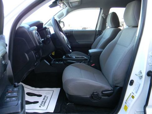 Used 2023 Toyota Tacoma SR AWD/4WD image 18