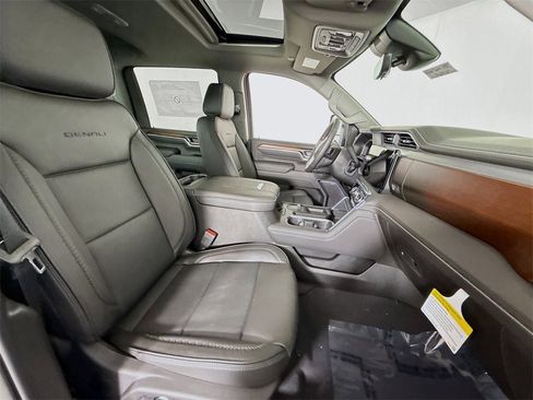 New 2026 GMC Sierra 3500 Denali image 24