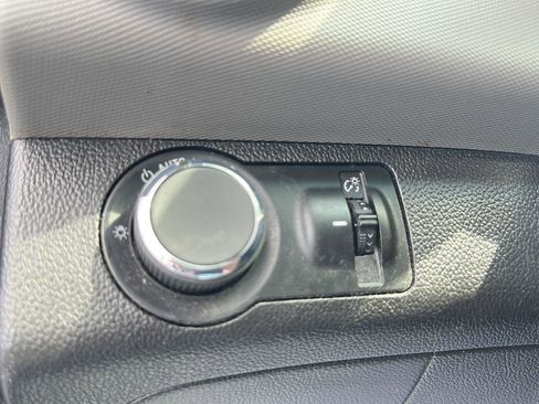 Used 2016 Chevrolet Sonic LT w/ Fun and Sun Package FWD image 18