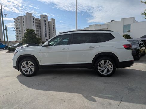 Certified 2023 Volkswagen Atlas SE FWD image 6