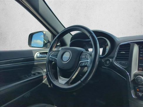 Used 2018 Jeep Grand Cherokee Trailhawk AWD/4WD image 30