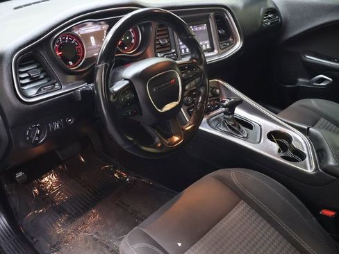 Used 2018 Dodge Challenger R/T RWD image 16