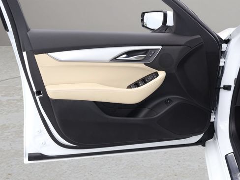 Used 2023 Cadillac CT5 Luxury RWD image 9