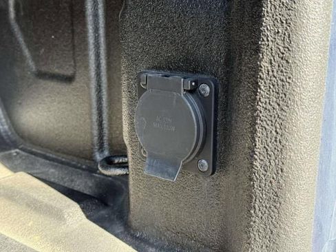 Used 2021 Chevrolet Silverado 1500 Custom AWD/4WD image 10