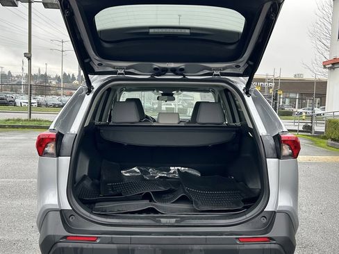 Certified 2025 Toyota RAV4 XLE Premium image 25