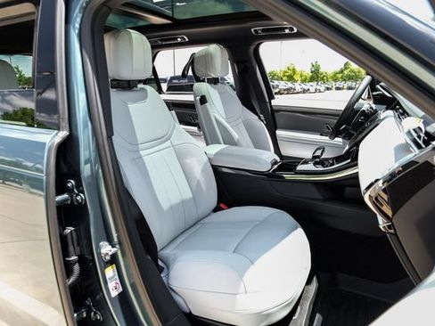 New 2026 Land Rover Range Rover Sport SE AWD/4WD image 41