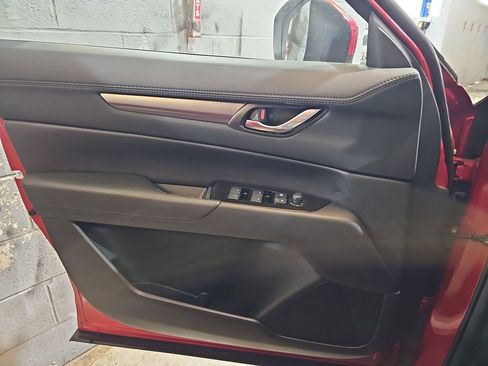 New 2025 MAZDA CX-5 AWD 2.5 S w/ Preferred Package image 28