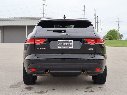 Used 2019 Jaguar F-PACE R-Sport AWD/4WD image 6