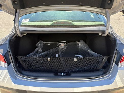 New 2026 Hyundai Elantra SE image 18