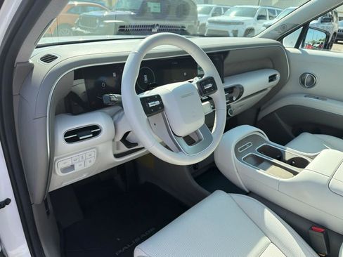 Used 2026 Hyundai Palisade Limited AWD/4WD image 16