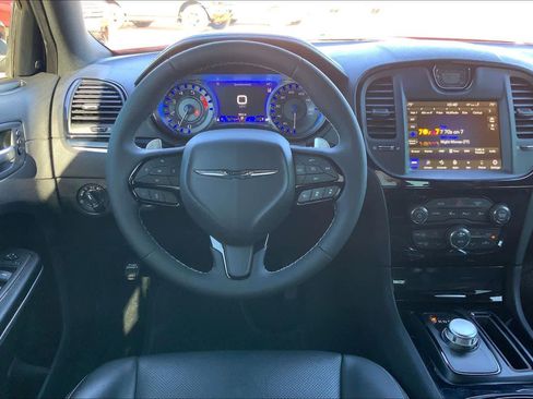 Used 2023 Chrysler 300 S w/ Comfort Group image 5