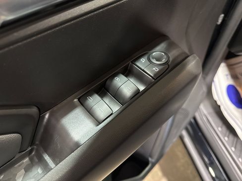 New 2026 GMC Canyon Elevation w/ Convenience Package image 18