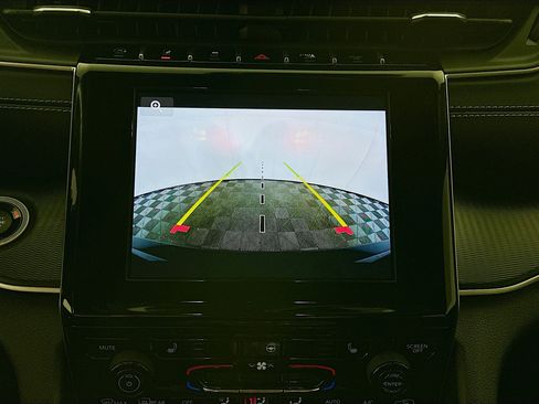 Used 2023 Jeep Grand Cherokee Altitude AWD/4WD image 22