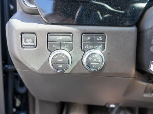 Used 2025 GMC Sierra 1500 Elevation w/ Elevation Premium Package AWD/4WD image 23