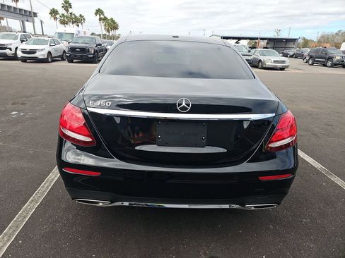 Used 2020 Mercedes-Benz E 350 Sedan w/ Premium Package image 7