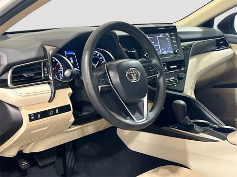 Used 2023 Toyota Camry LE image 7