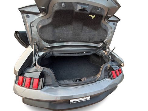 Used 2025 Ford Mustang Premium RWD image 10