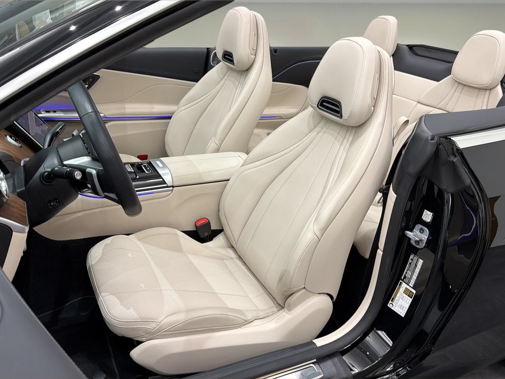 Used 2024 Mercedes-Benz CLE 300 4MATIC Cabriolet image 14