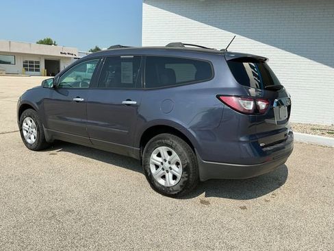 Used 2014 Chevrolet Traverse LS image 3