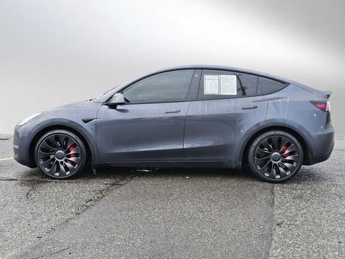 Used 2022 Tesla Model Y Performance image 6