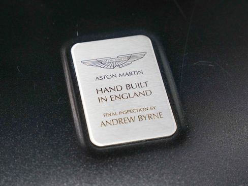 Used 2017 Aston Martin Vanquish Coupe image 52